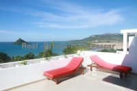 Rental furnished apartment with sea view