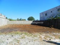 sale-land-three-hundred-square-meters