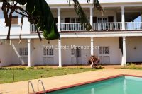 for-rent-beautiful-modern-furnished-villa-swimming-pool