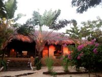sale-small-paradise-house-beach-mahajanga